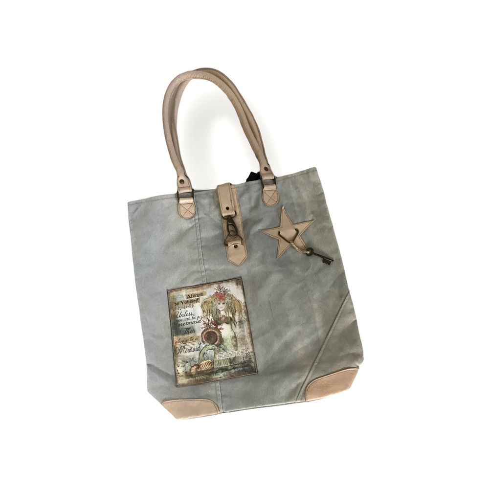 Vintage Addiction shoulder tote bag.